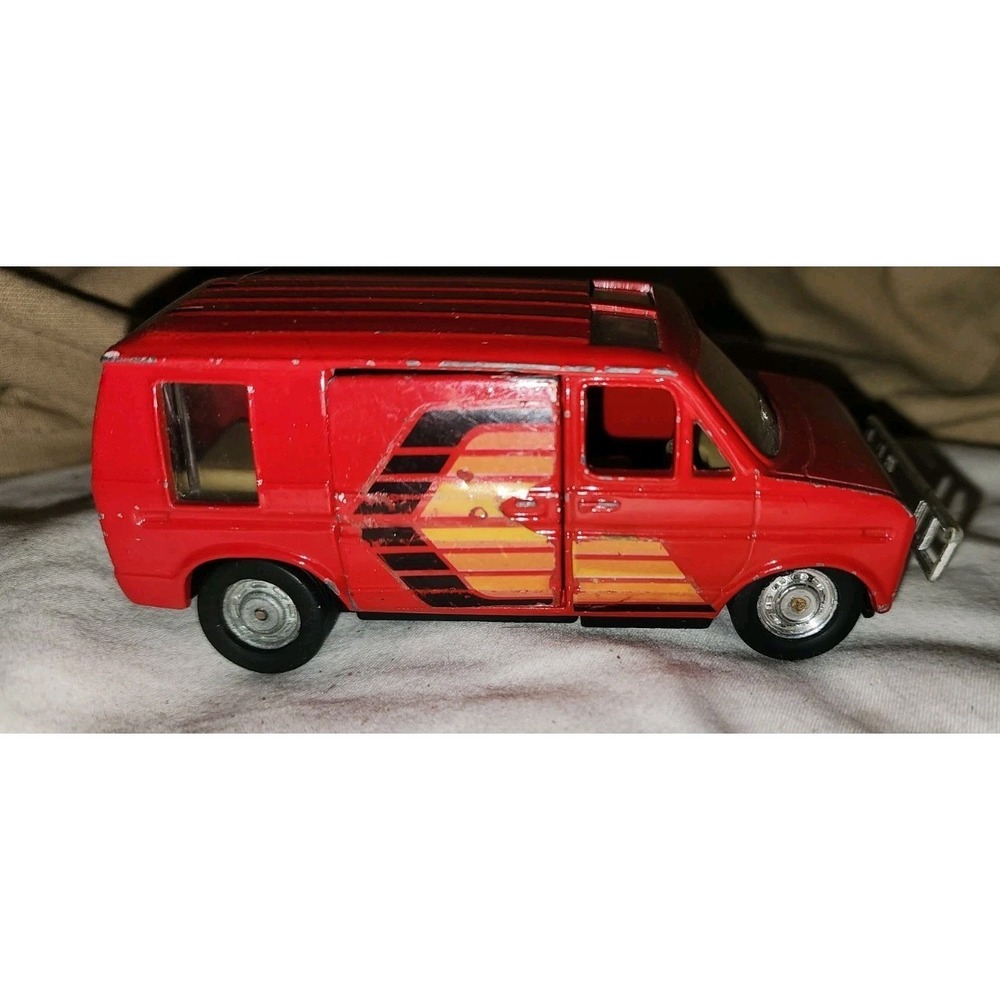 Vintage Zee Toys Grippers Explorer Red Ford Van 1/43 Friction Works